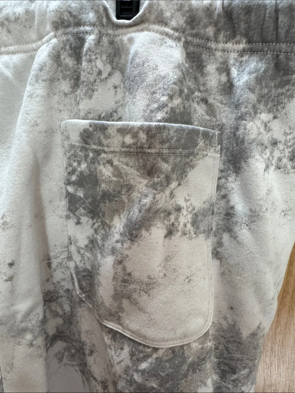 No Boundaries White & Gray Marble Tie-Dye Athletic Shorts